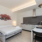 Max 14