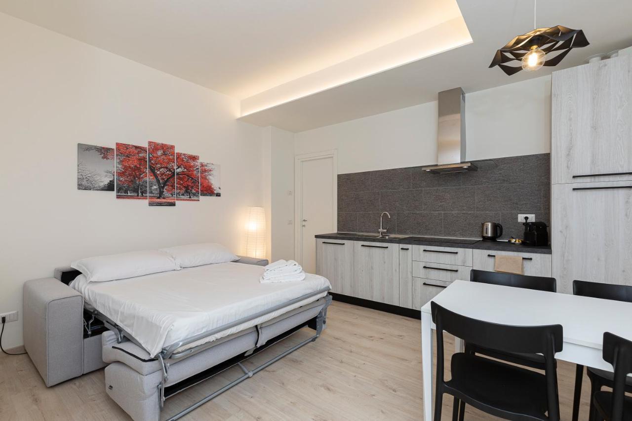 Max 14 Apartment Stresa
